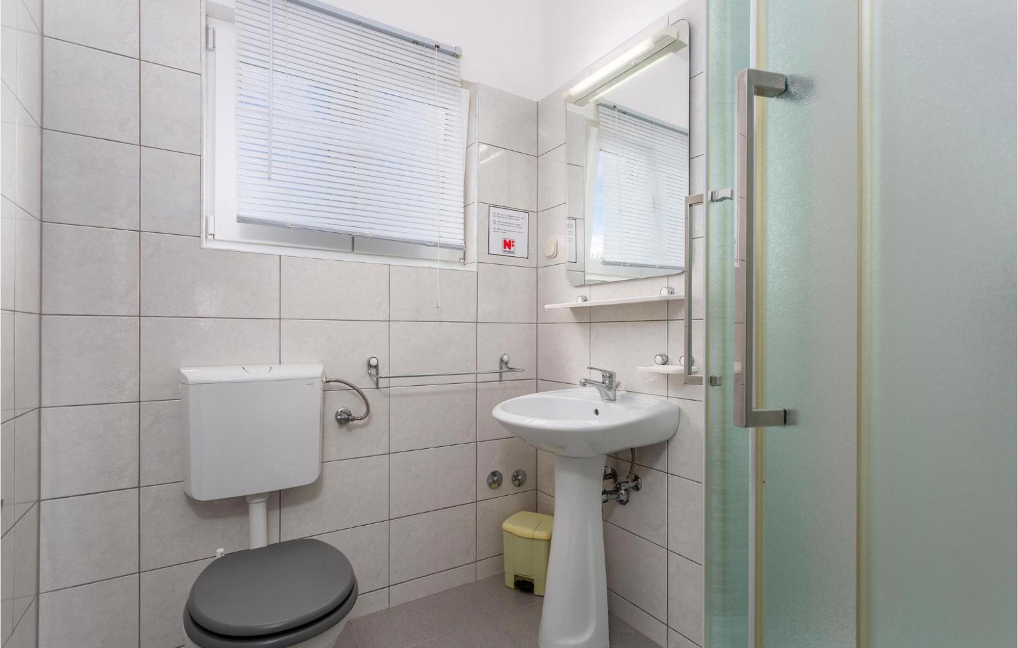 Beautiful Apartment In Pinezici With Wifi エクステリア 写真