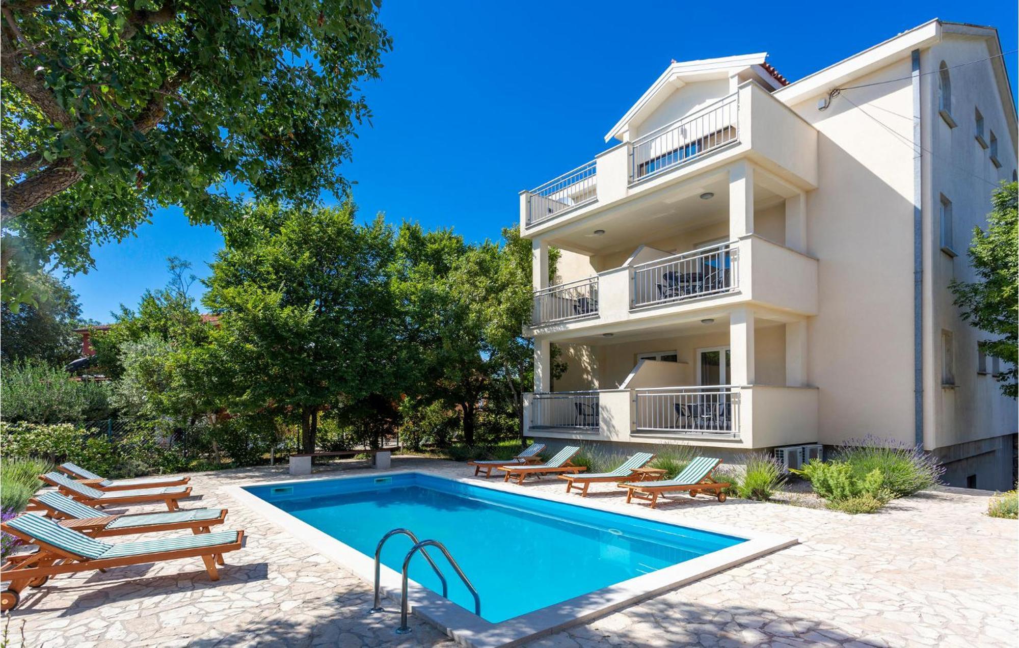 Beautiful Apartment In Pinezici With Wifi エクステリア 写真